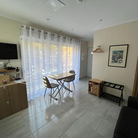 Appartement au calme dans un espace arboré Tourrettes-sur-Loup Exterior foto